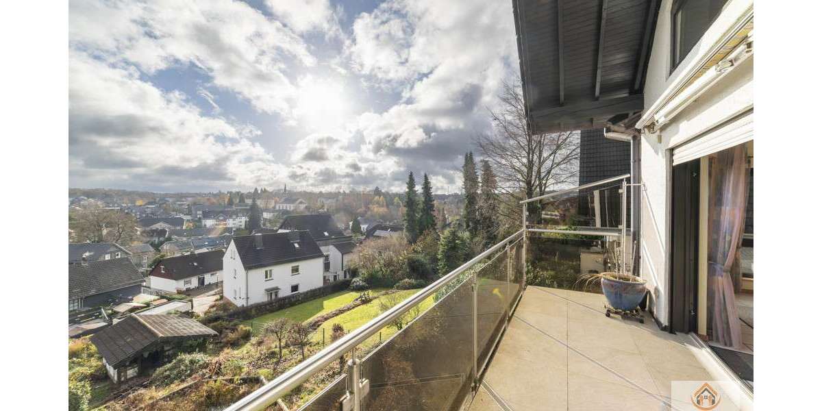 Wohnung zum Kaufen in Hückeswagen 359.999 € 167.64 m² 5.5 zimmer