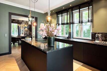 Wohnung zum Kaufen in Düsseldorf 3.450.000 € 270 m² 6 zimmer