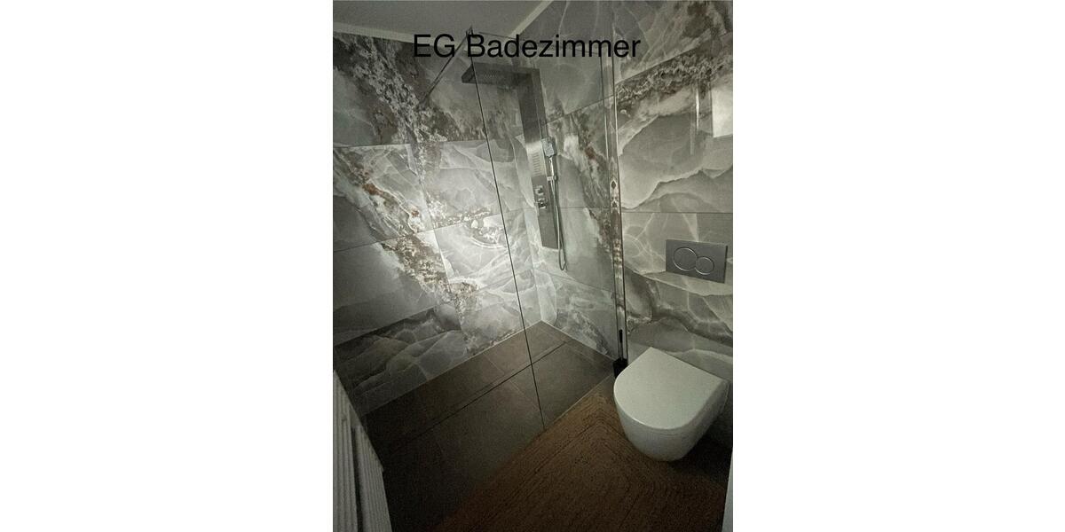 Neuwertiges Mehrgenerationenhaus 7 zimmer