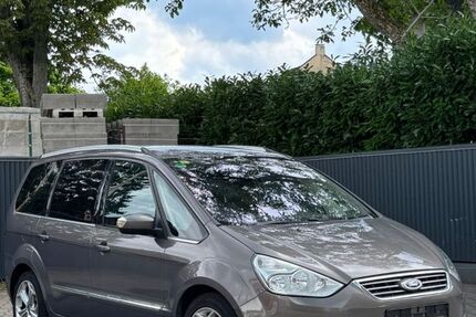 Ford Galaxy 210.000 km 6.900 &euro; Solingen 42719