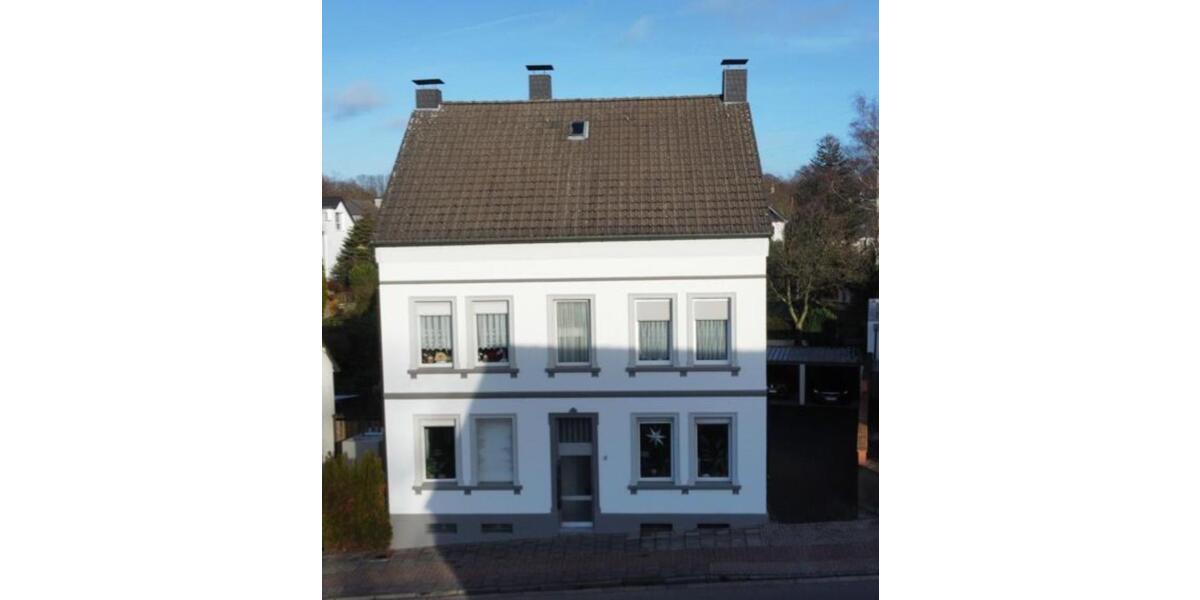 freundliche, helle 3-Zimmer Altbau Wohnung 1. OG in Haan 3 zimmer