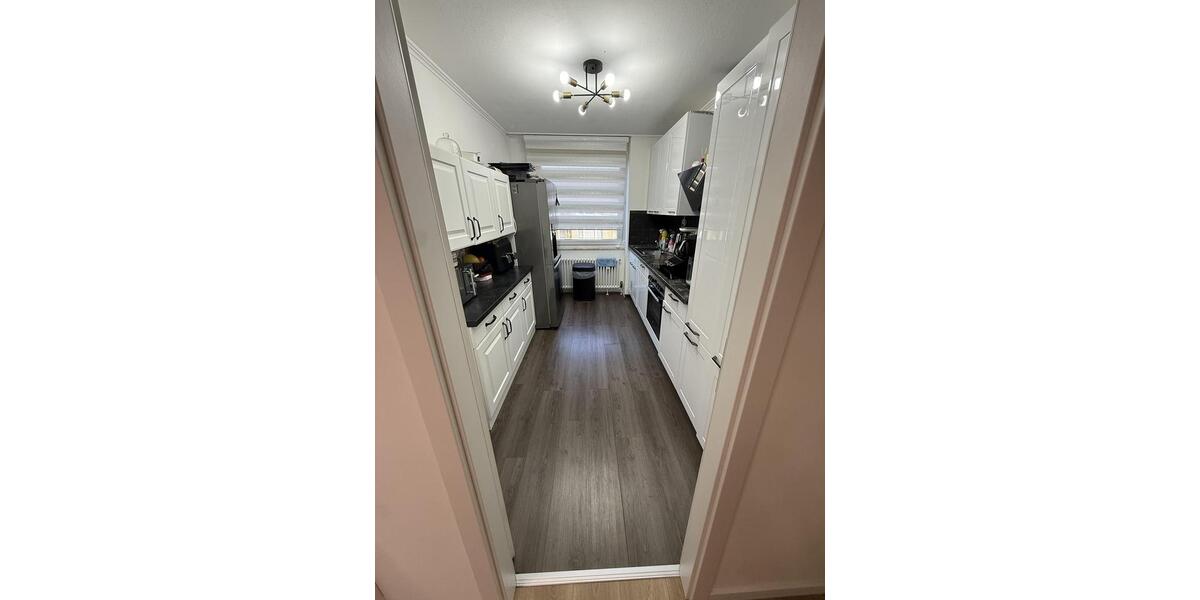 Maisonettenwohnung Düsseldorf Stadtbezirk 9 - 5 Zimmer, 125 m&sup2;, 1.800&euro; | Angebot:26194304