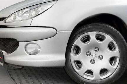 Peugeot 206 169.998 km 990 € Düsseldorf 40625