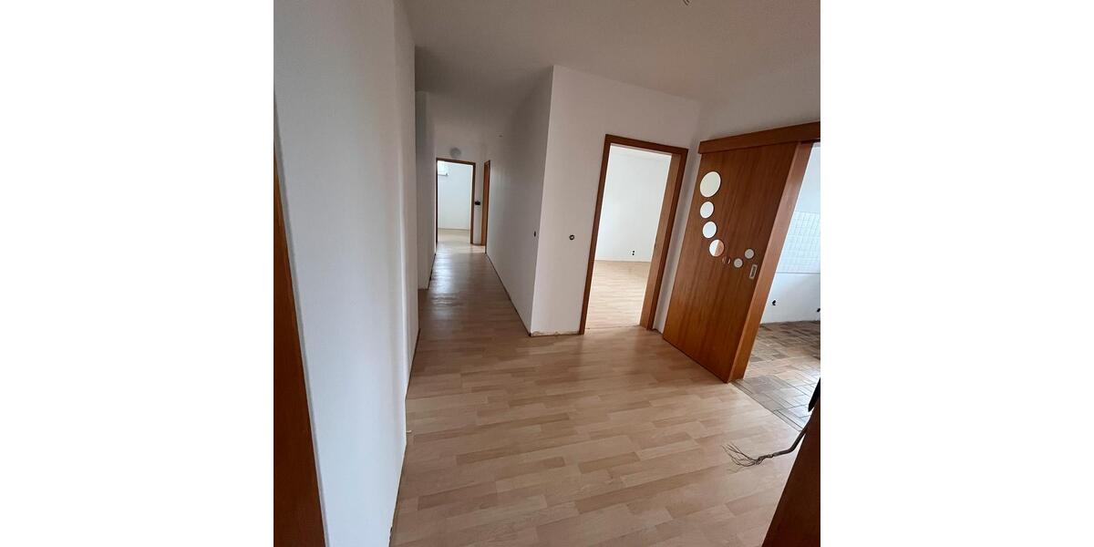 Terrassenwohnung Wermelskirchen - 3 Zimmer, 101 m&sup2;, 1.200&euro; | Angebot:26400653