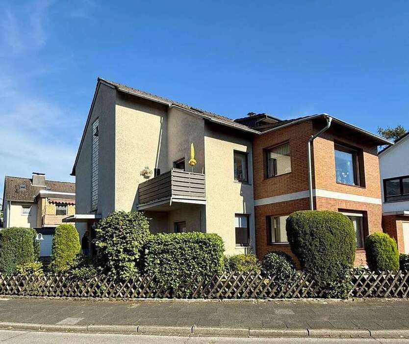 Haus zum Kaufen in Bergisch Gladbach 670.000 € 200 m² 8 zimmer