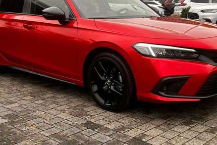 Honda Civic 13.900 km 30.980 € Düsseldorf 40233