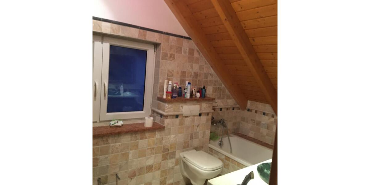 Doppelhaushälfte Remscheid Reinshagen - 6 Zimmer, 235 m&sup2;, 1.400&euro; | Angebot:25140319