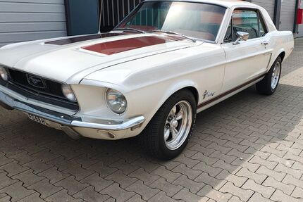 Ford Mustang 120.000 km 25.000 € Langenfeld 40764
