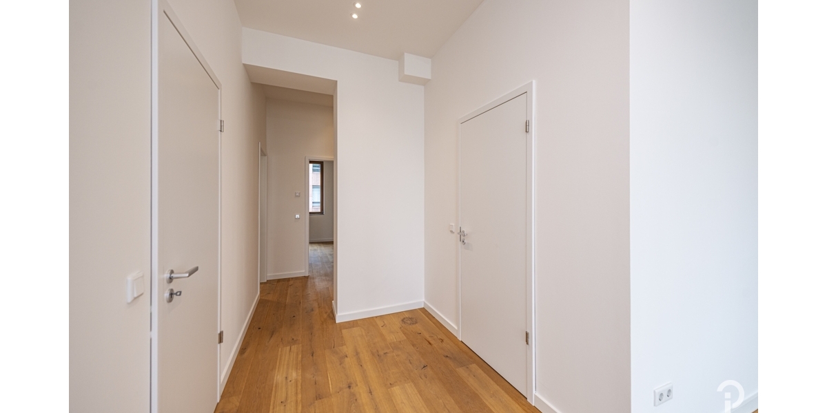 Repräsentative, hochwertige 3 Zimmer-Wohnung mit großer Dachterrasse im Herzen Düsseldorfs. - Etagenwohnung Düsseldorf | Angebot:27008401