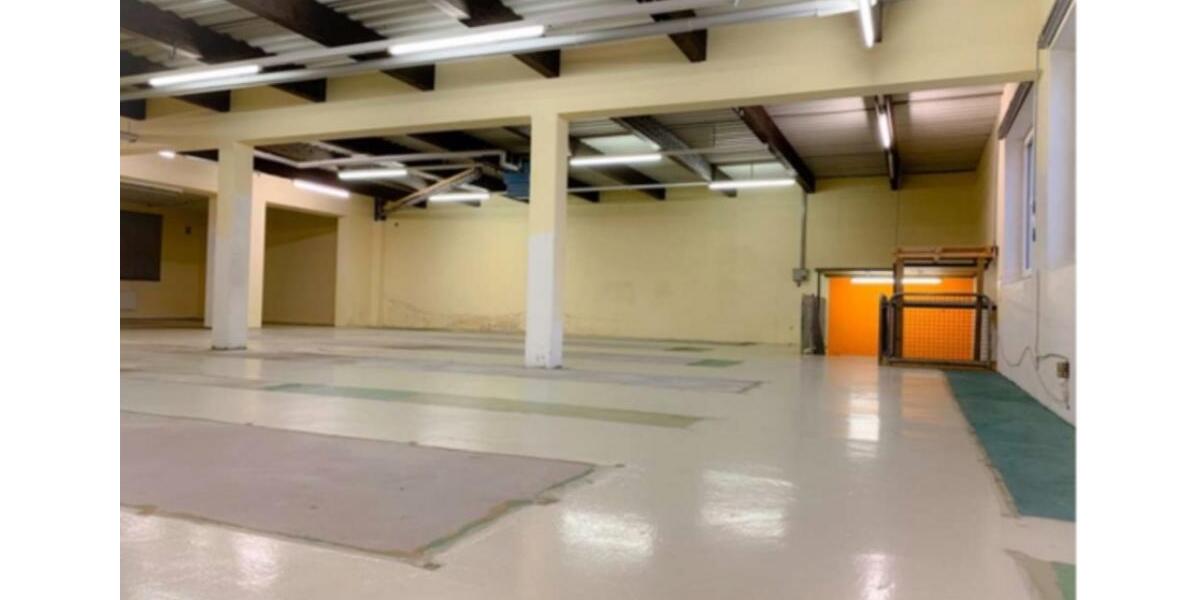 Gewerbehalle zur Miete zimmer