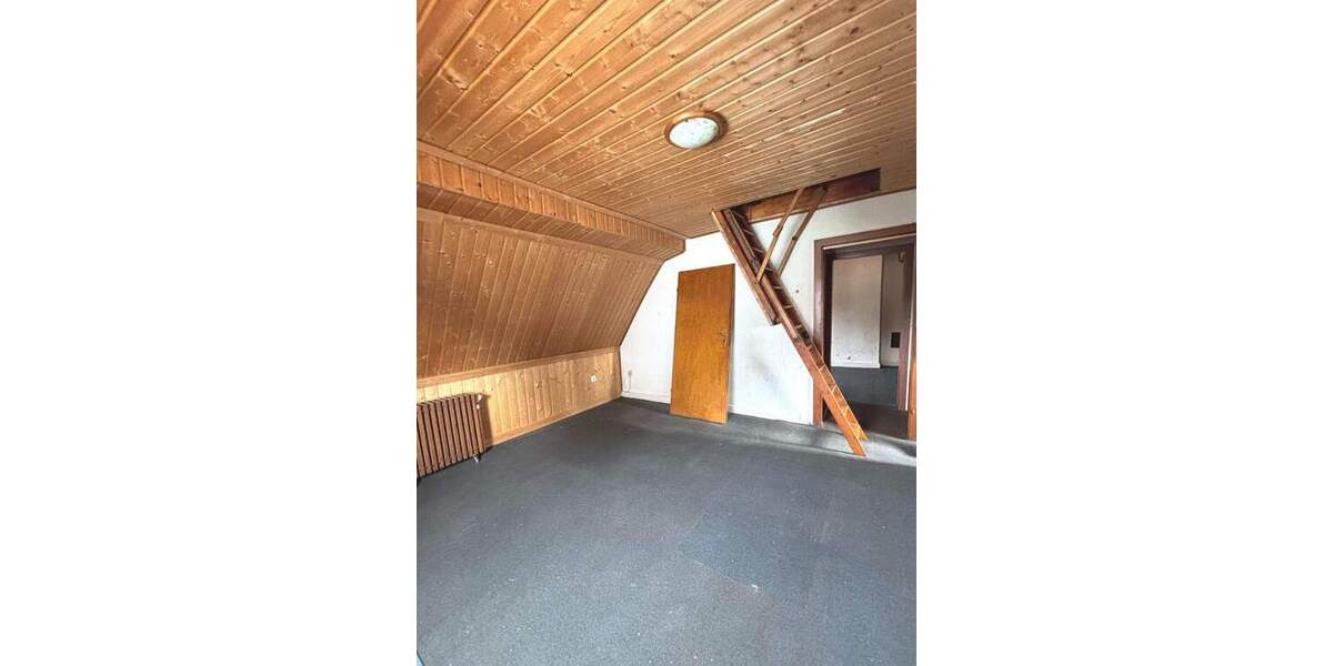 Wohnen mit Raum zur Entfaltung - Reiheneckhaus mit großem Grundstück 4 zimmer