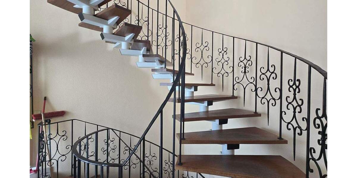 Einfamilienhaus Frechen Habbelrath - 8 Zimmer, 364 m&sup2;, 850.000&euro; | Angebot:24141038