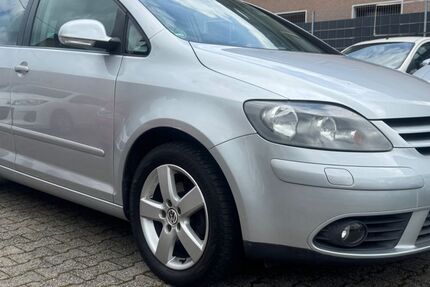 VW Golf 134.316 km 5.490 &euro; Köln 50858