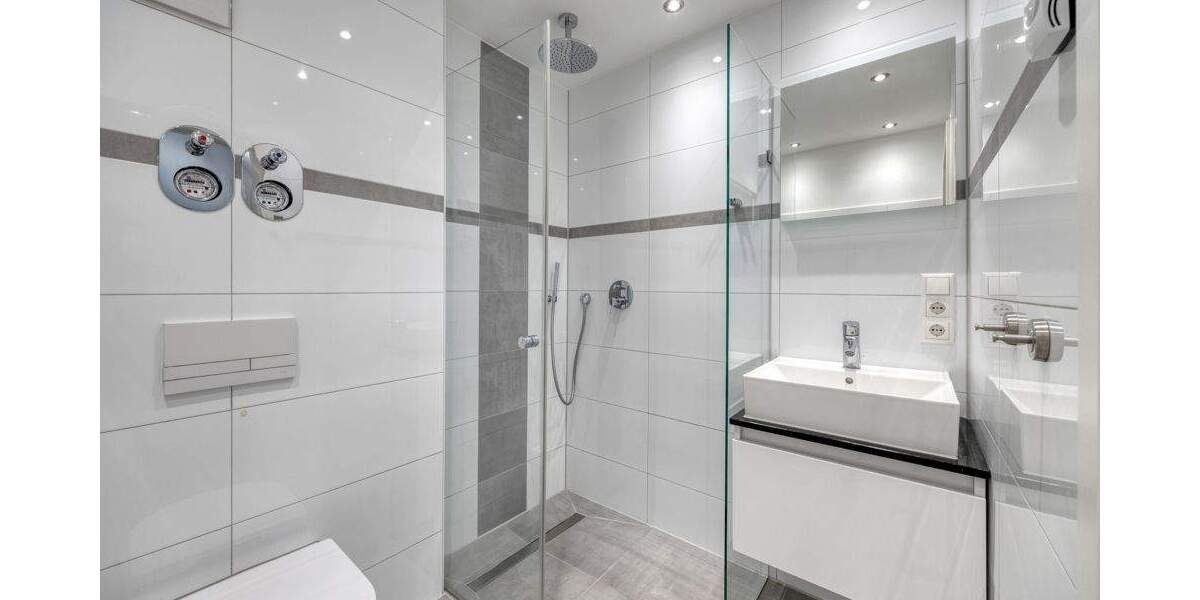 **** Jetzt schon an die Zukunft denken, Dachgeschosswohnung mit Ambiente in jeder Lebenslage **** 3 zimmer