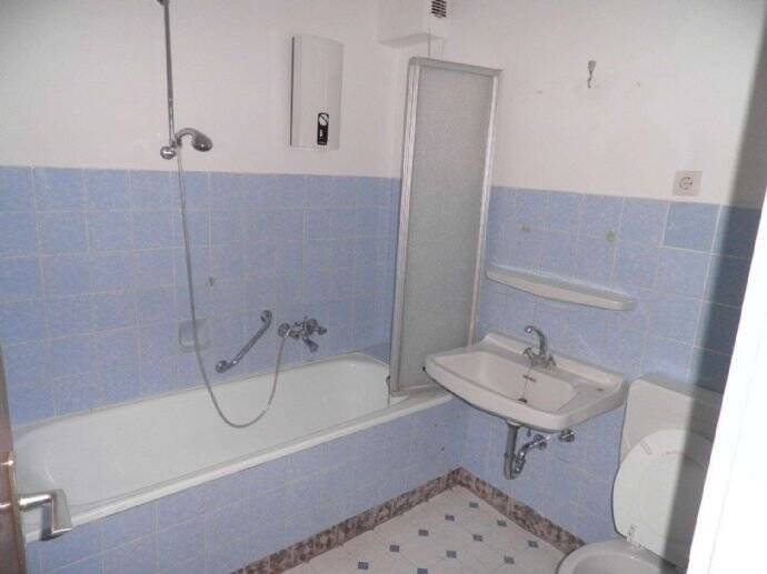 **Top-Preis**Gepflegte, bezugsfreie Single-Wohnung mit Balkon inkl. Heizung in Quadrath-Ichendorf** 2 zimmer