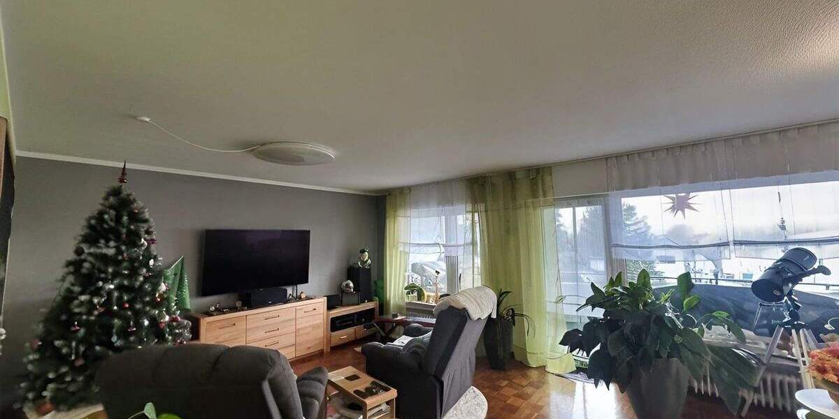 Etagenwohnung Wermelskirchen - 3 Zimmer, 95 m&sup2;, 245.000&euro; | Angebot:25390897