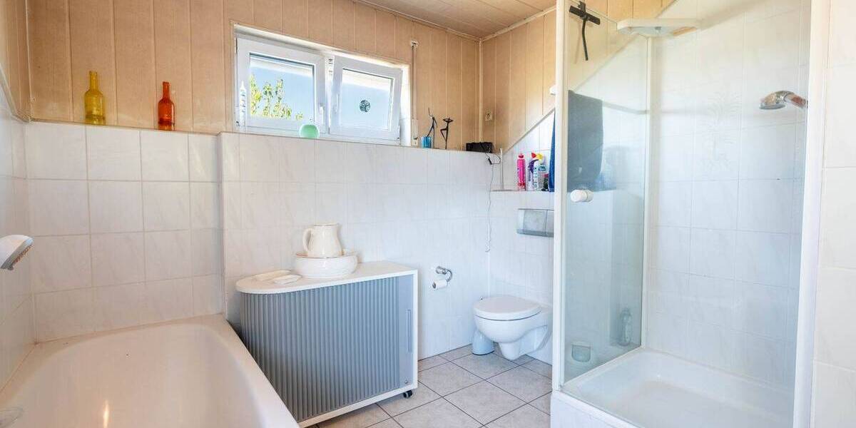 Mehrfamilienhaus, Wohnhaus Erftstadt / Bliesheim Bliesheim - 8 Zimmer, 255 m&sup2;, 769.000&euro; | Angebot:26583297
