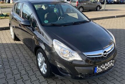 Opel Corsa 74.000 km 5.200 &euro; Düsseldorf 40227