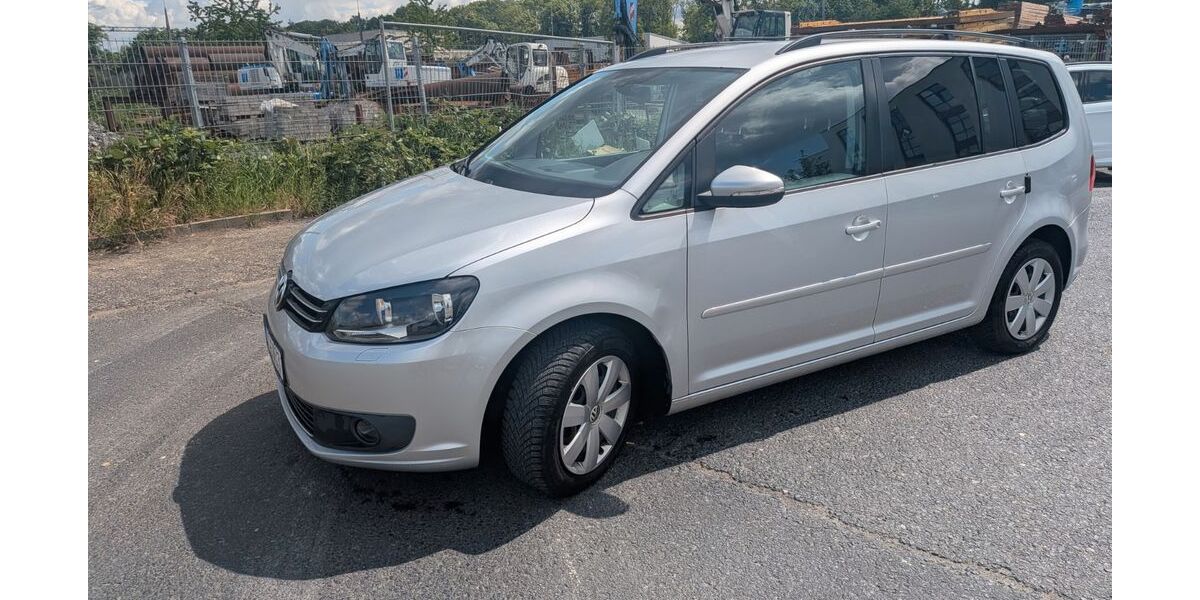 VW Touran 274.000 km 4.999 &euro; Köln 50829