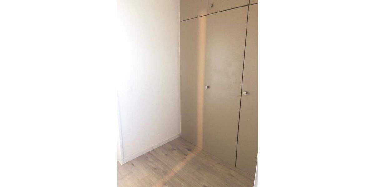 Stilvolle 1-Zimmer-Wohnung mit Einbauküche und Balkon in Unterbilk-Hafen 1 zimmer