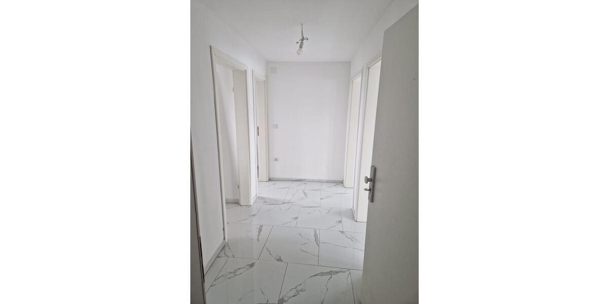 Dachgeschoßwohnung Remscheid Lüttringhausen - 3 Zimmer, 85 m&sup2;, 800&euro; | Angebot:25097042