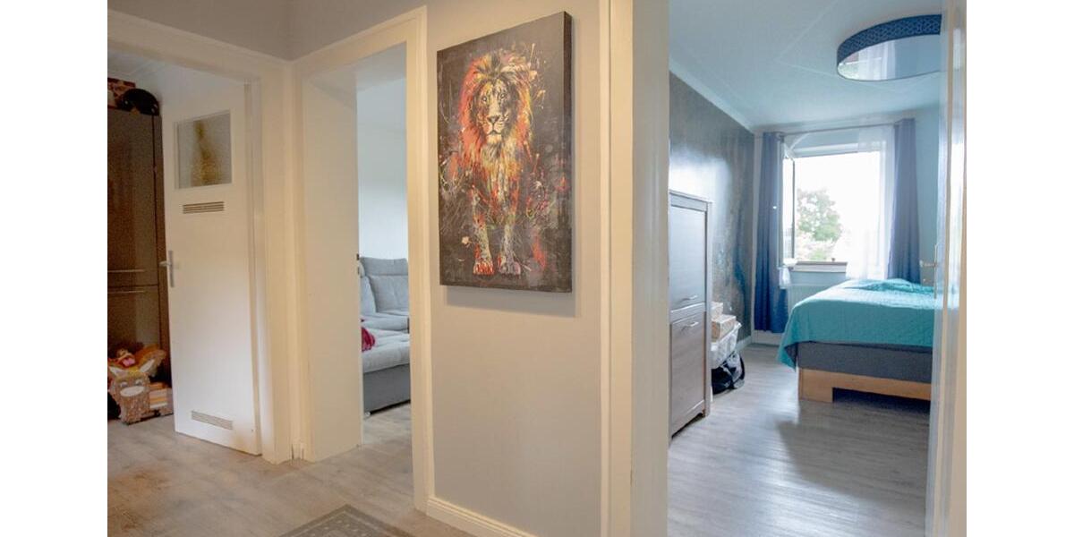 Vollmöblierte 2-Zimmer-Wohnung mit Balkon in zentraler Lage von Neuss-Furth 2 zimmer