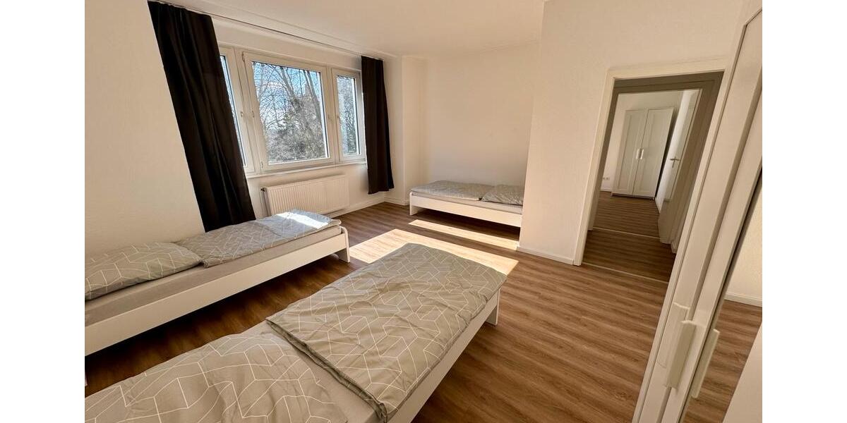 Günstige Monteurwohnung in Solingen - Nähe Leverkusen Monheim Erkrath Monteurzimmer 2 zimmer