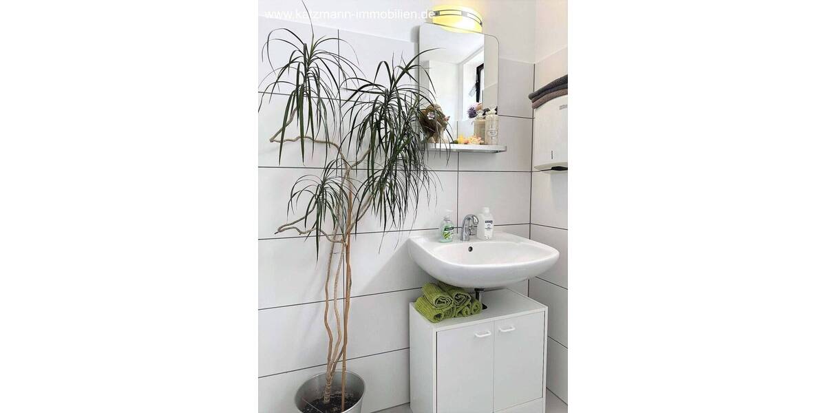 Gewerbeobjekt Kerpen Sindorf - 4 Zimmer, 109 m&sup2;, 952&euro; | Angebot:20968241