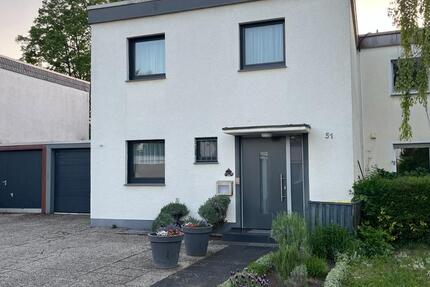 Einfamilienhaus in Köln-Rodenkirchen (Reihenhaus) mit gr. Garten 6 zimmer