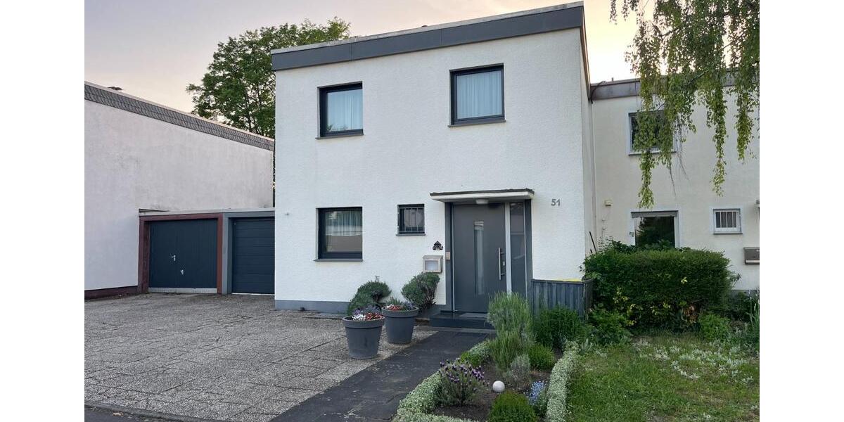 Einfamilienhaus in Köln-Rodenkirchen (Reihenhaus) mit gr. Garten 6 zimmer