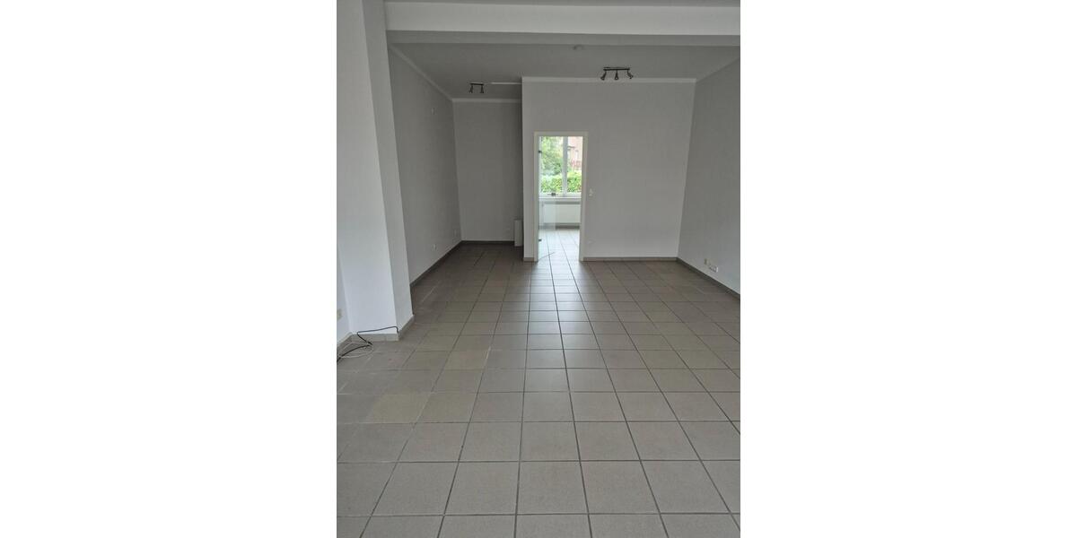 Büro- Praxisraum mit Parkplatz in Bergheim-Büsdorf zimmer