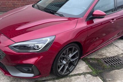 Ford Focus 75.000 km 18.580 &euro; Düsseldorf 40549