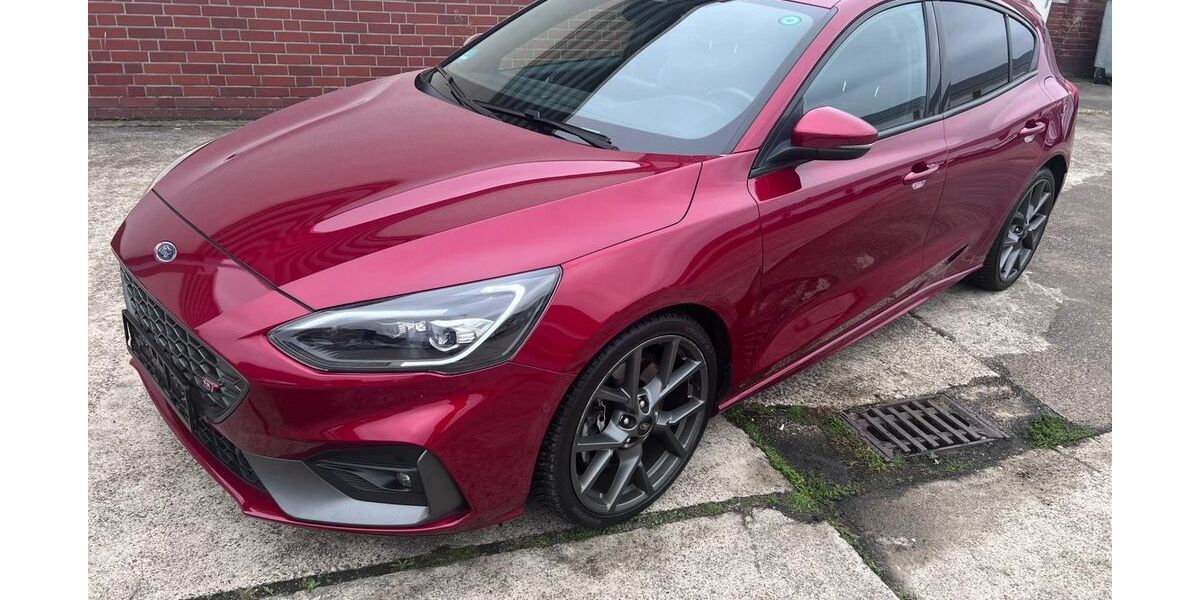 Ford Focus 75.000 km 18.580 &euro; Düsseldorf 40549