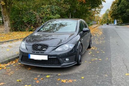 Seat Leon 210.000 km 4.900 &euro; Remscheid 42857