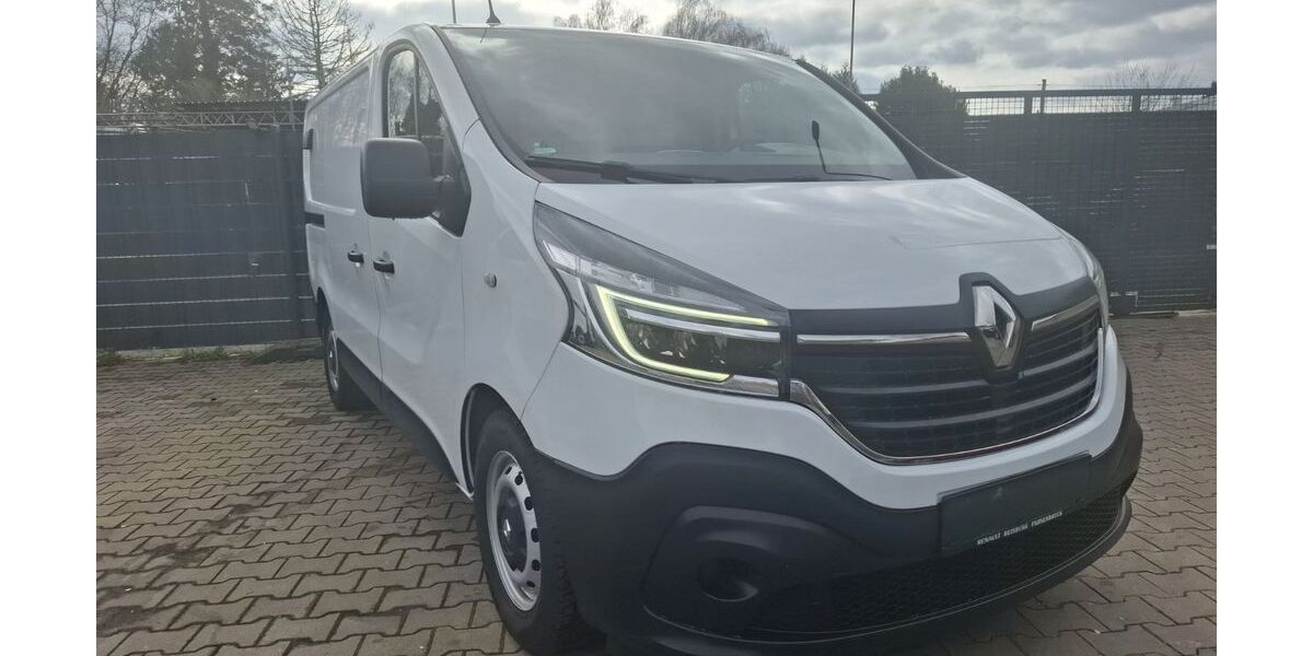 Renault Trafic 147.000 km 9.499 &euro; Düsseldorf 40627