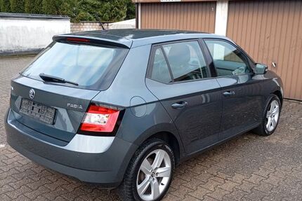 Skoda Fabia 139.800 km 5.900 &euro; Köln 51145