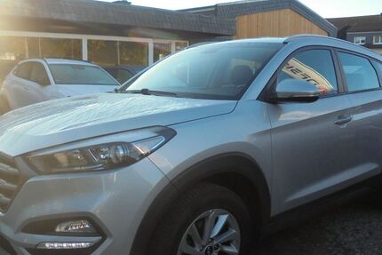 Hyundai TUCSON 111.800 km 12.990 € Radevormwald 42477