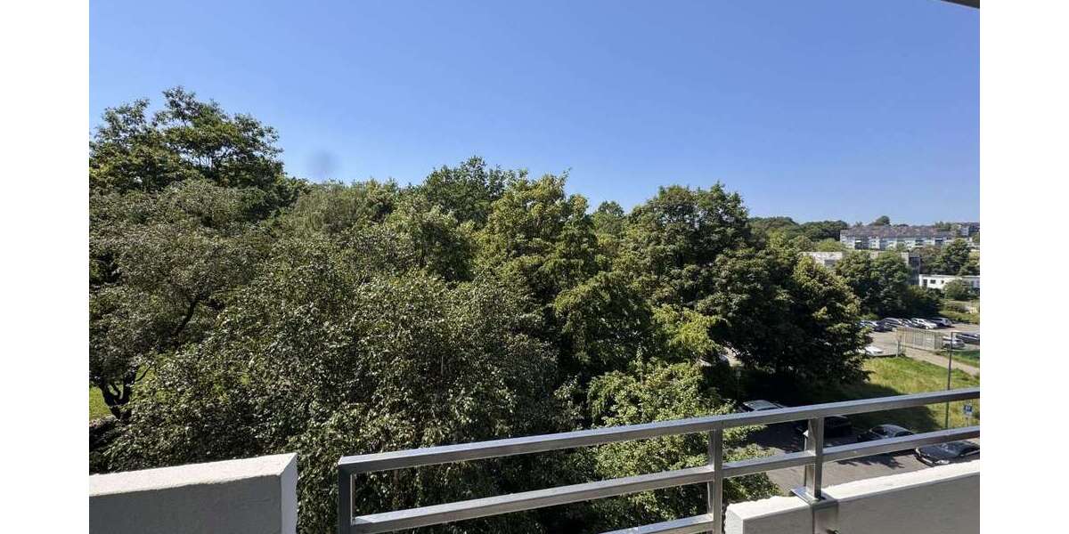 Etagenwohnung Remscheid Gemarkung Bergisch Born - 3 Zimmer, 118 m&sup2;, 1.120&euro; | Angebot:27153919