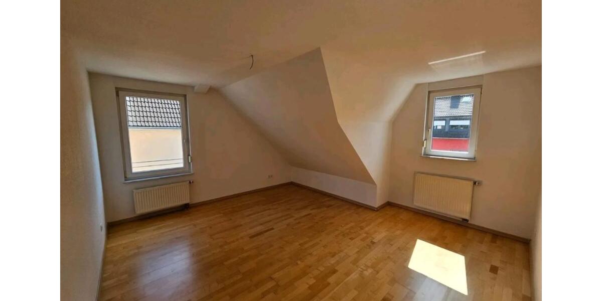 Maisonettenwohnung Solingen Central - 3 Zimmer, 86 m&sup2;, 238.000&euro; | Angebot:26465338