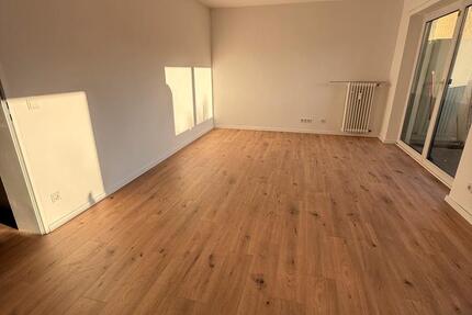 Wohnung Troisdorf Altenrath - 3 Zimmer, 75 m&sup2;, 1.500&euro; | Angebot:25640732