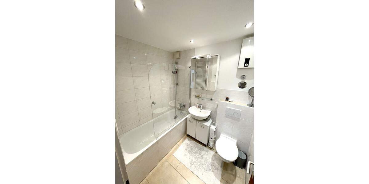 +++ schöne, modernisierte 3 Zimmer Eigentumswohnung mit TG Stellplatz und neuer Einbauküche +++ 3 zimmer