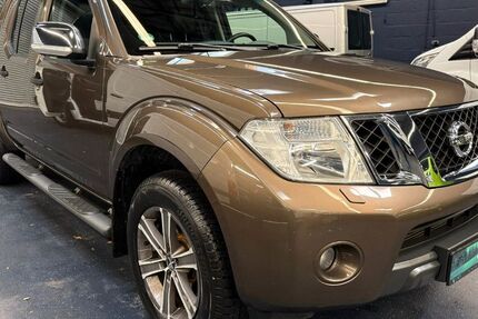 Nissan Navara 133.000 km 23.700 € Hilden 40721