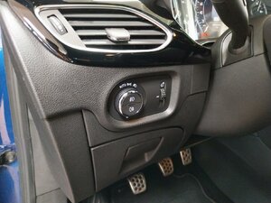 Opel Astra Ultimate Matrix Kam SHZ LHZ Navi Key-Go Temp 57.757 km 16.900 &euro; HAAN 42781