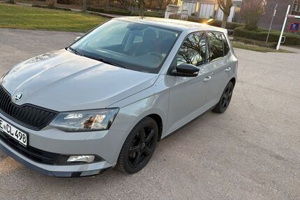 Skoda Fabia 51.543 km 12.999 &euro; Neuss 41472