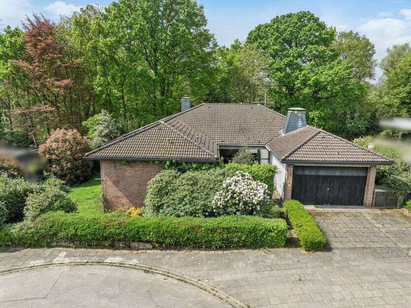Haus zum Kaufen in Leverkusen 988.000 € 365 m²