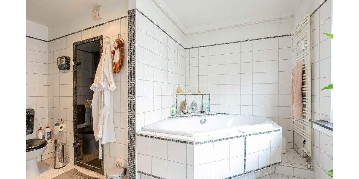 Etagenwohnung Leverkusen Opladen - 3 Zimmer, 137 m&sup2;, 349.000&euro; | Angebot:24637373