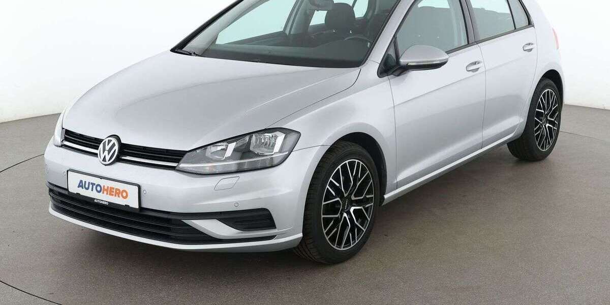 VW Golf 105.248 km 12.890 &euro; Köln 50739