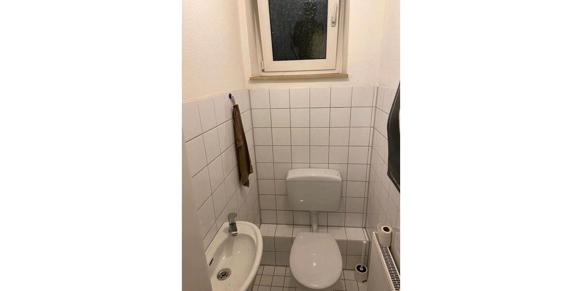 Etagenwohnung Hürth - 3 Zimmer, 67 m&sup2;, 1.300&euro; | Angebot:25341313