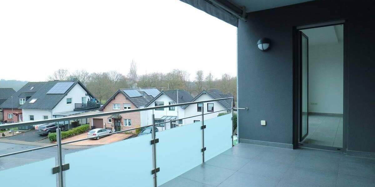 Etagenwohnung Dormagen Hackenbroich - 3 Zimmer, 123 m&sup2;, 1.285&euro; | Angebot:24677065