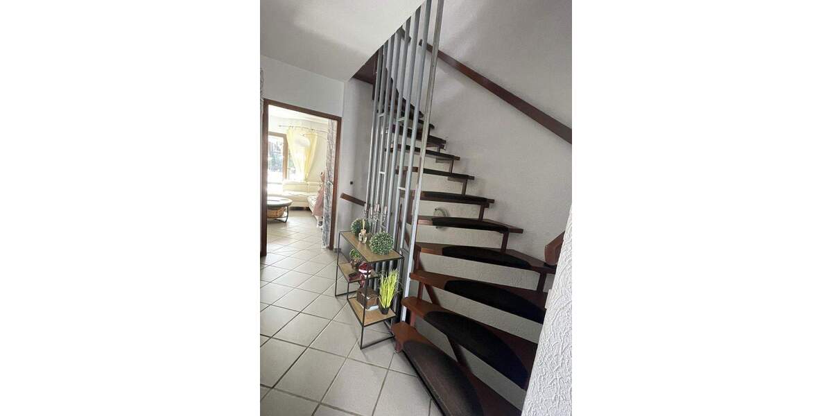 Reihenendhaus Rösrath - 6 Zimmer, 129 m&sup2;, 570.000&euro; | Angebot:25322570